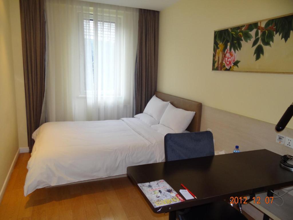 Donghua Hotel Пекін Екстер'єр фото
