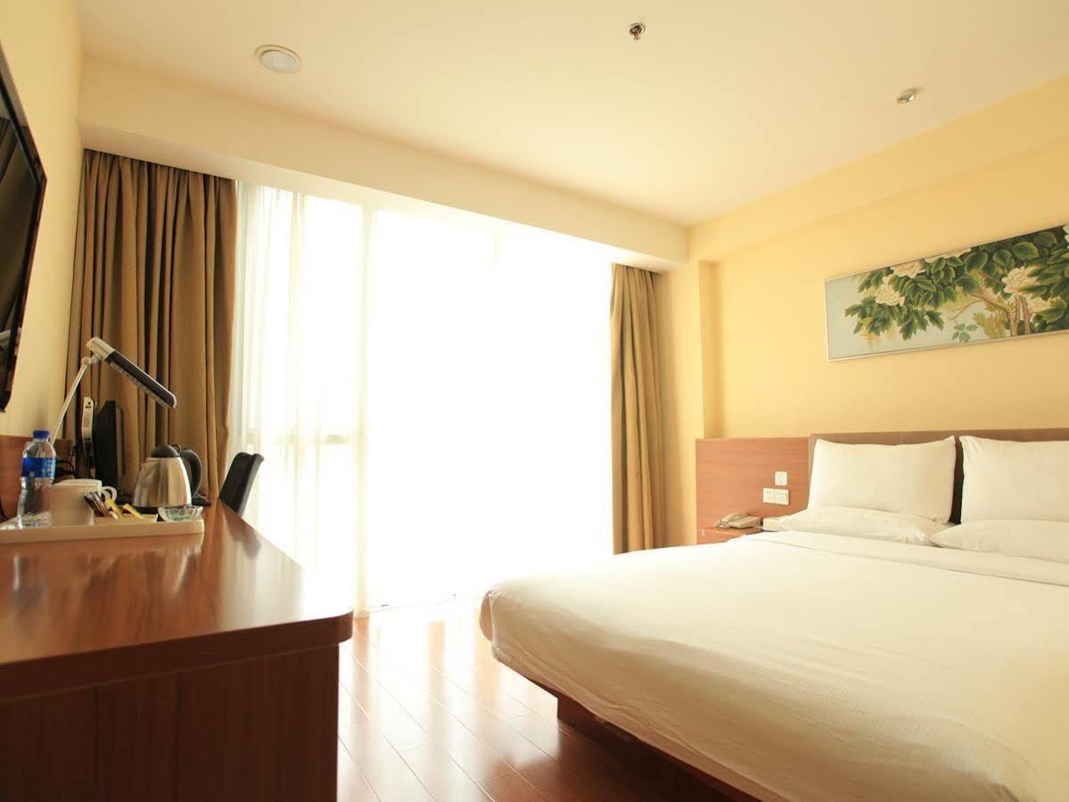 Donghua Hotel Пекін Екстер'єр фото