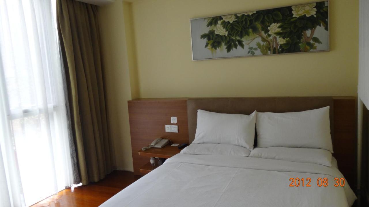 Donghua Hotel Пекін Екстер'єр фото